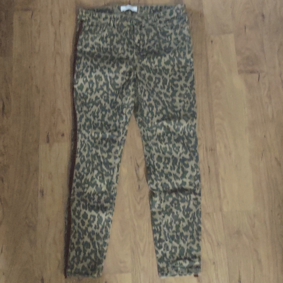 Zara Denim - Women's Zara Leopard Print Stretch Jean with velvet side trim